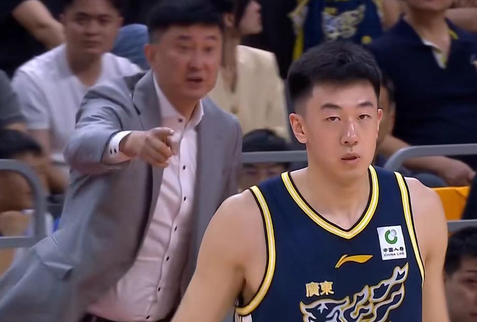 开云体育官方网站-广东男篮33分大胜！奎因29+7+7杜润旺20分，王洪泽陈家政表现出色